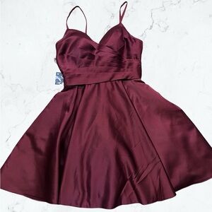New with tags Elegant Burgundy Spaghetti Strap Dress NWT Prom